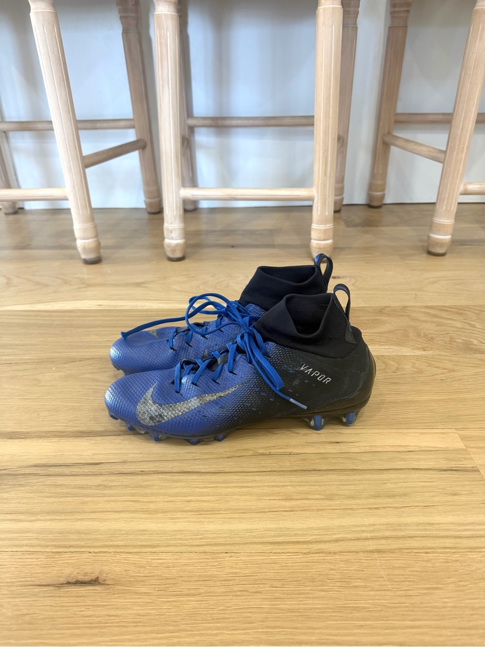 Nike Men’s Vapor Untouchable Pro 3 Blue and Black Football Cleats Sneakers
